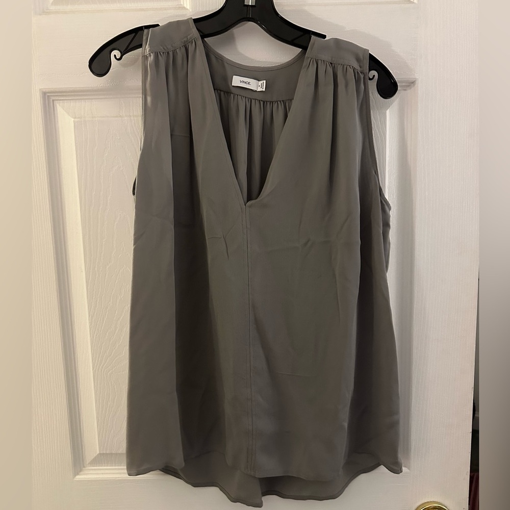 Vince silk blouse size med